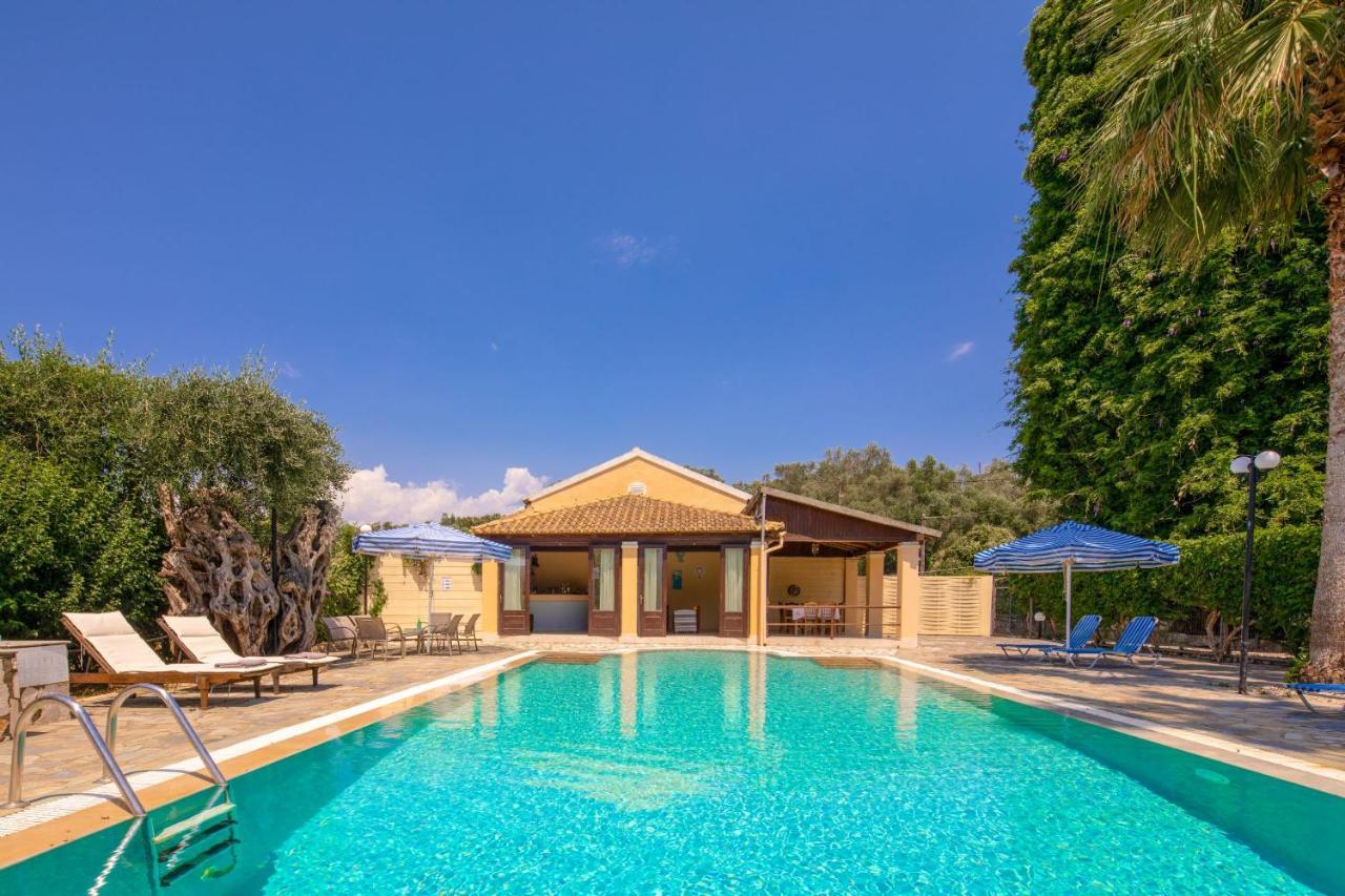 Villa Lianolia Peritheia Esterno foto