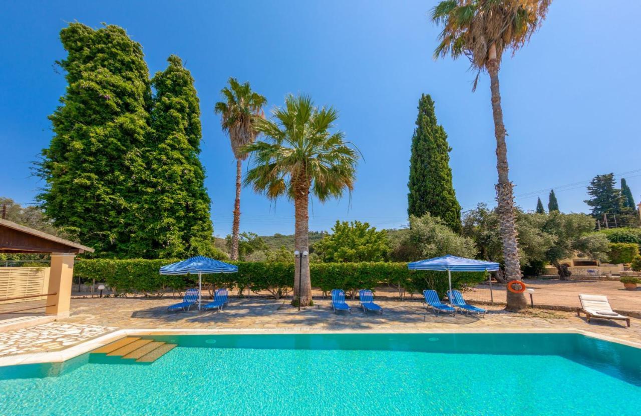 Villa Lianolia Peritheia Esterno foto