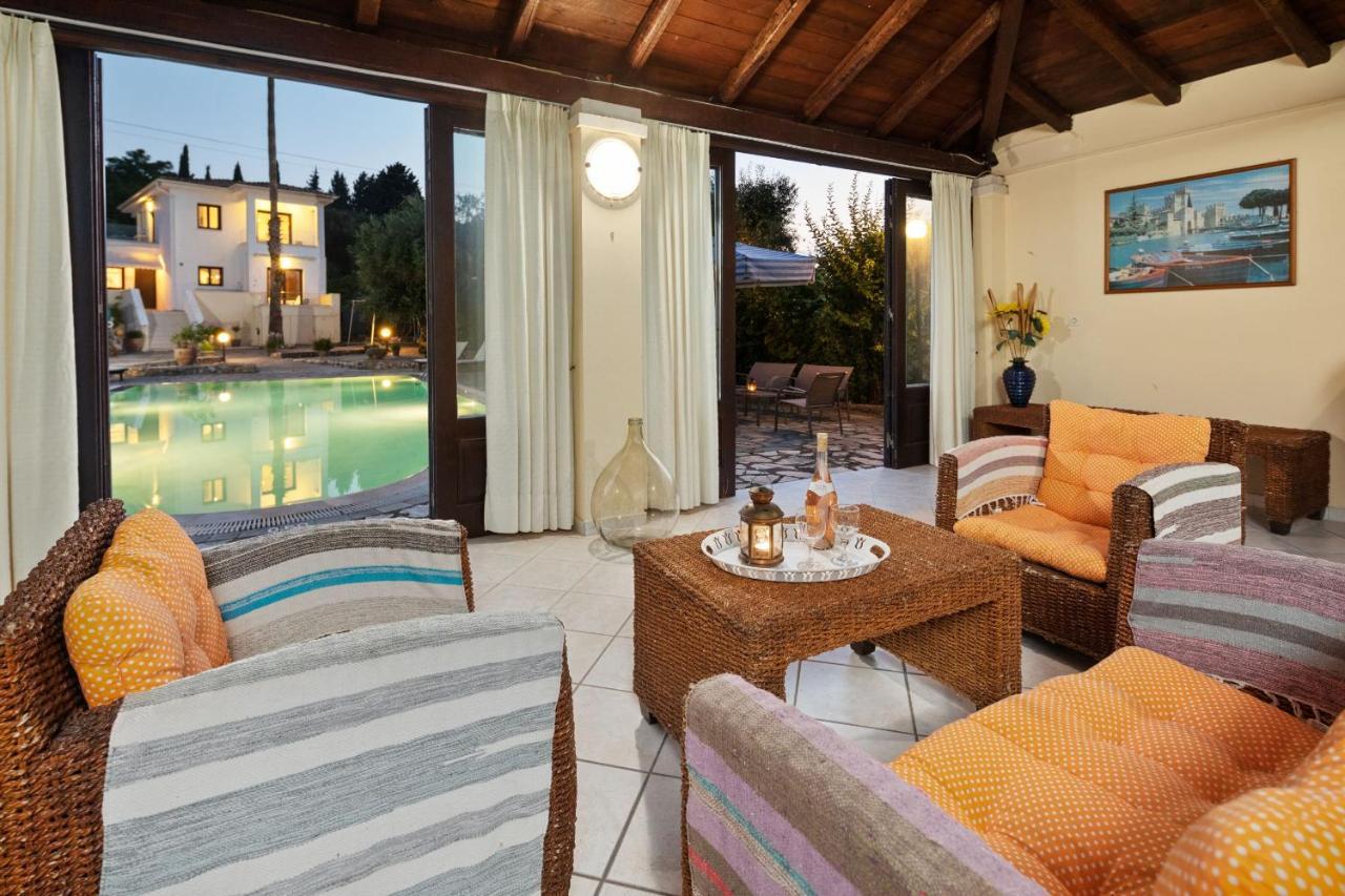 Villa Lianolia Peritheia Esterno foto