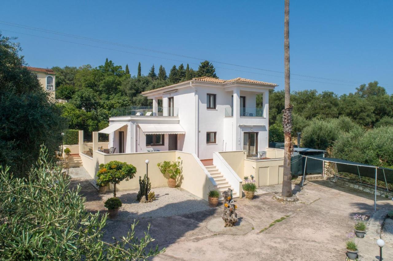 Villa Lianolia Peritheia Esterno foto
