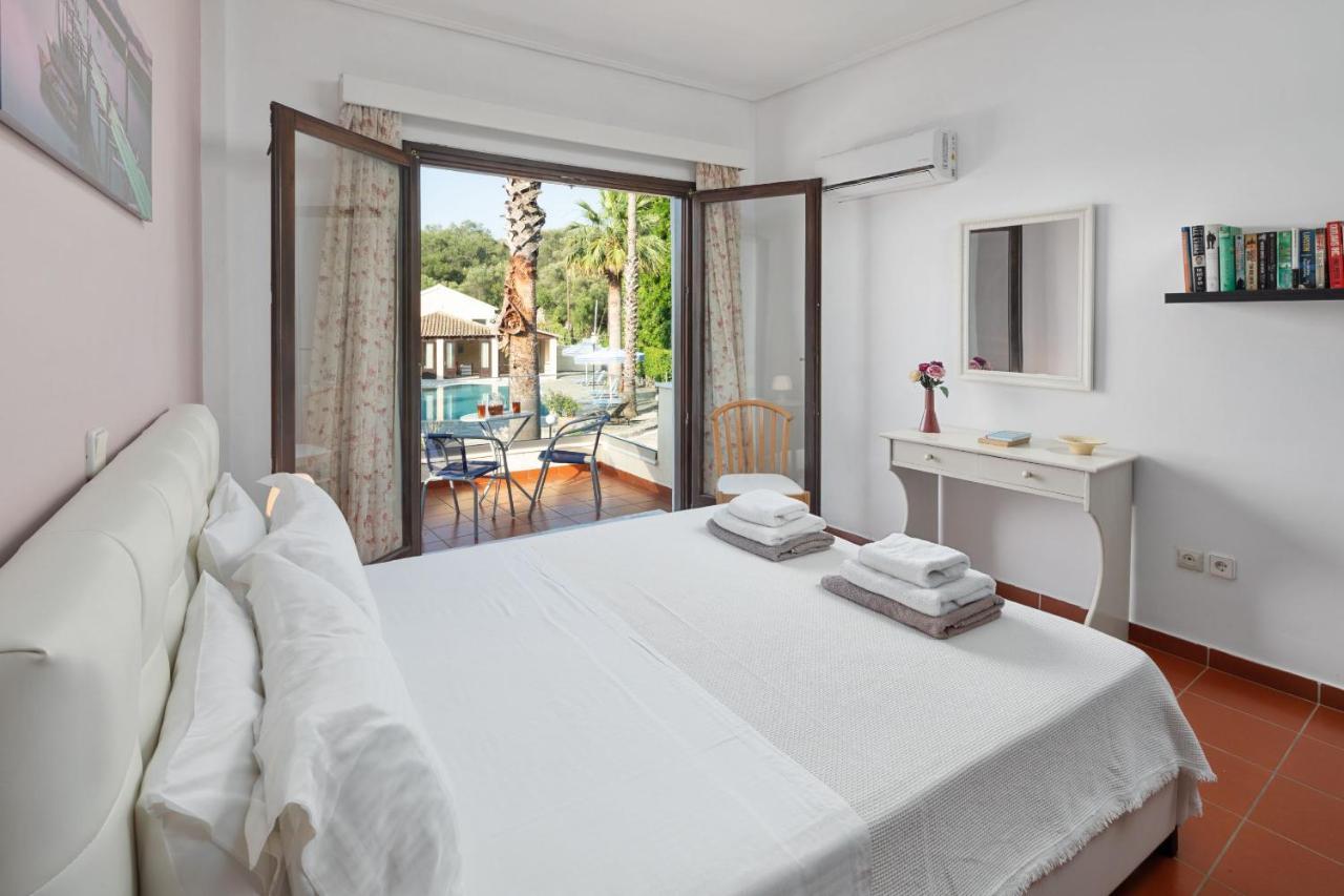 Villa Lianolia Peritheia Esterno foto